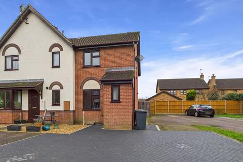 2 bedroom end of terrace house to rent, Annesley Close, Sawtry