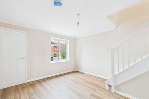 2 bedroom end of terrace house to rent, Annesley Close, Sawtry