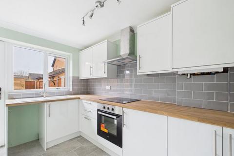 2 bedroom end of terrace house to rent, Annesley Close, Sawtry
