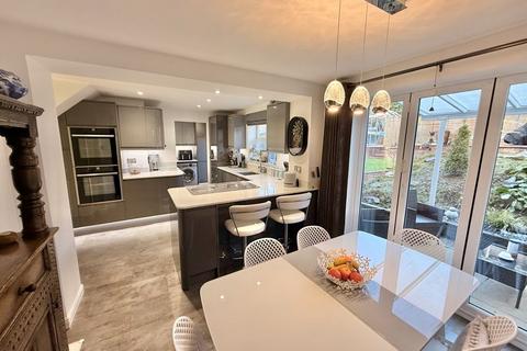 undefined, Highglen Drive, Plympton. A stunning 4 bedroom detached family home, drive, garage store & gardens.