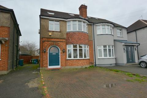 4 bedroom semi-detached house to rent, Tintern Way, West Harrow