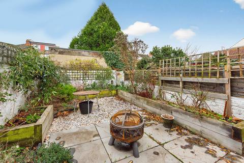 2 bedroom terraced house for sale, Suffolk Road, Southsea