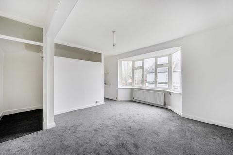 2 bedroom apartment to rent, Chipstead Valley Road, Coulsdon CR5