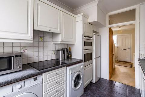 3 bedroom semi-detached house to rent, Fieldsend Road, Cheam SM3