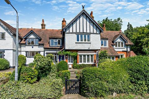 Debden Lane, Loughton, IG10