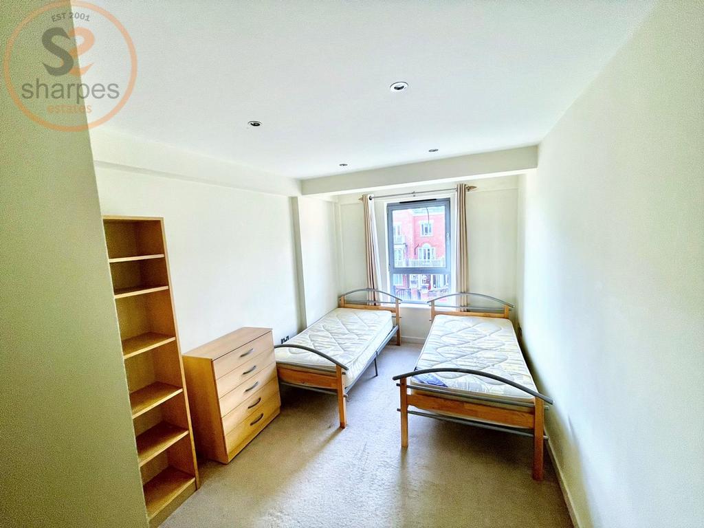 2. bedroom 1