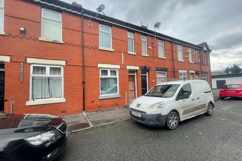 1 bedroom in a house share to rent, Mackenzie Road, Salford M7