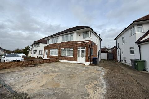 3 bedroom semi-detached house to rent, Branksome Way, Harrow, HA3