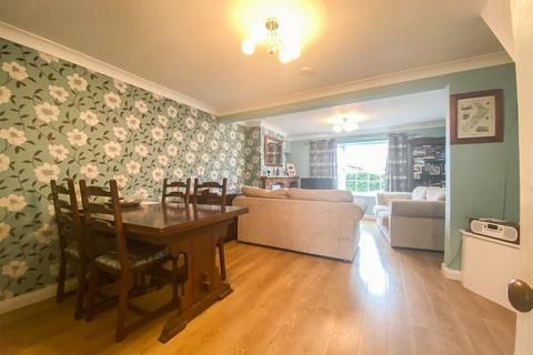 2 bedroom terraced house for sale, Park Street, Earls Barton, Northamptonshire NN6