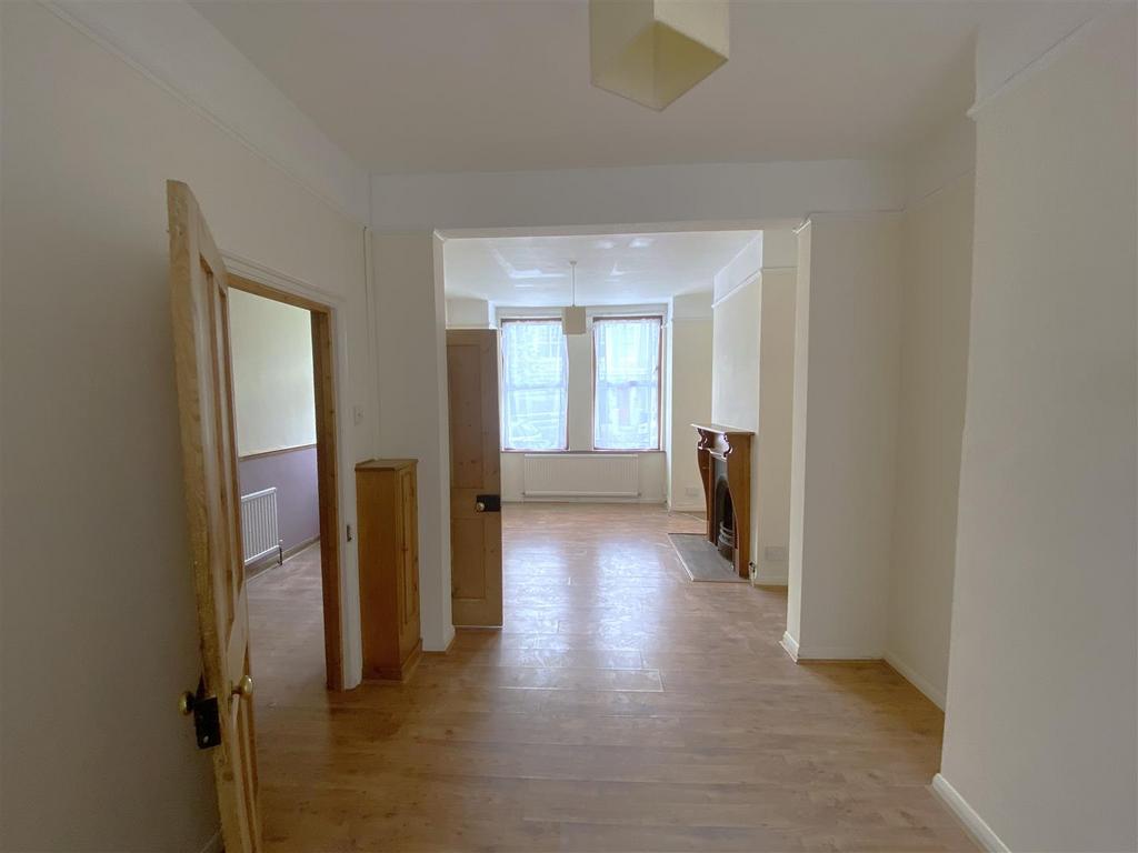 Dining room.jpg