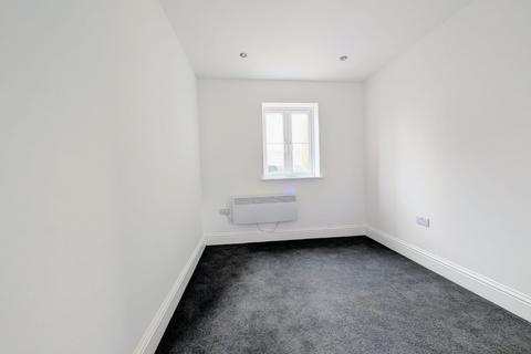 2 bedroom ground floor flat to rent, Pickersleigh Avenue, Malvern, Worcestershire, WR14 2LJ