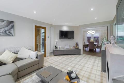 4 bedroom detached house for sale, Binniehill Road, Cumbernauld, G68 9JJ
