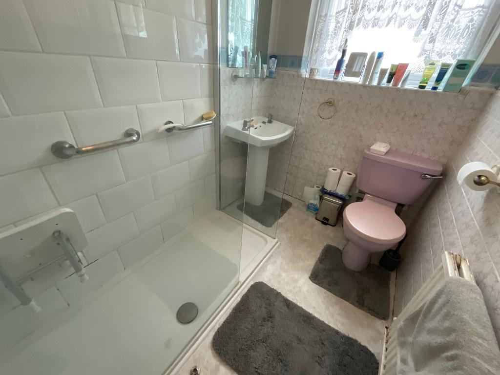 First floor shower room