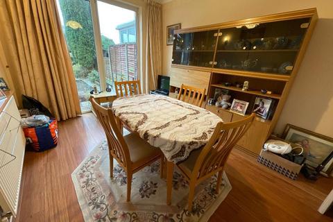 3 bedroom semi-detached house for sale, Hainault, Ilford IG6