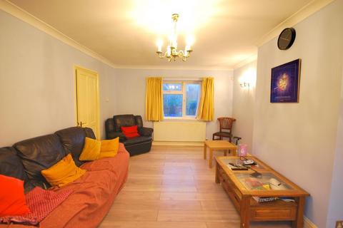 5 bedroom semi-detached house to rent, LYON PARK AVENUE, WEMBLEY, HA0 4DX