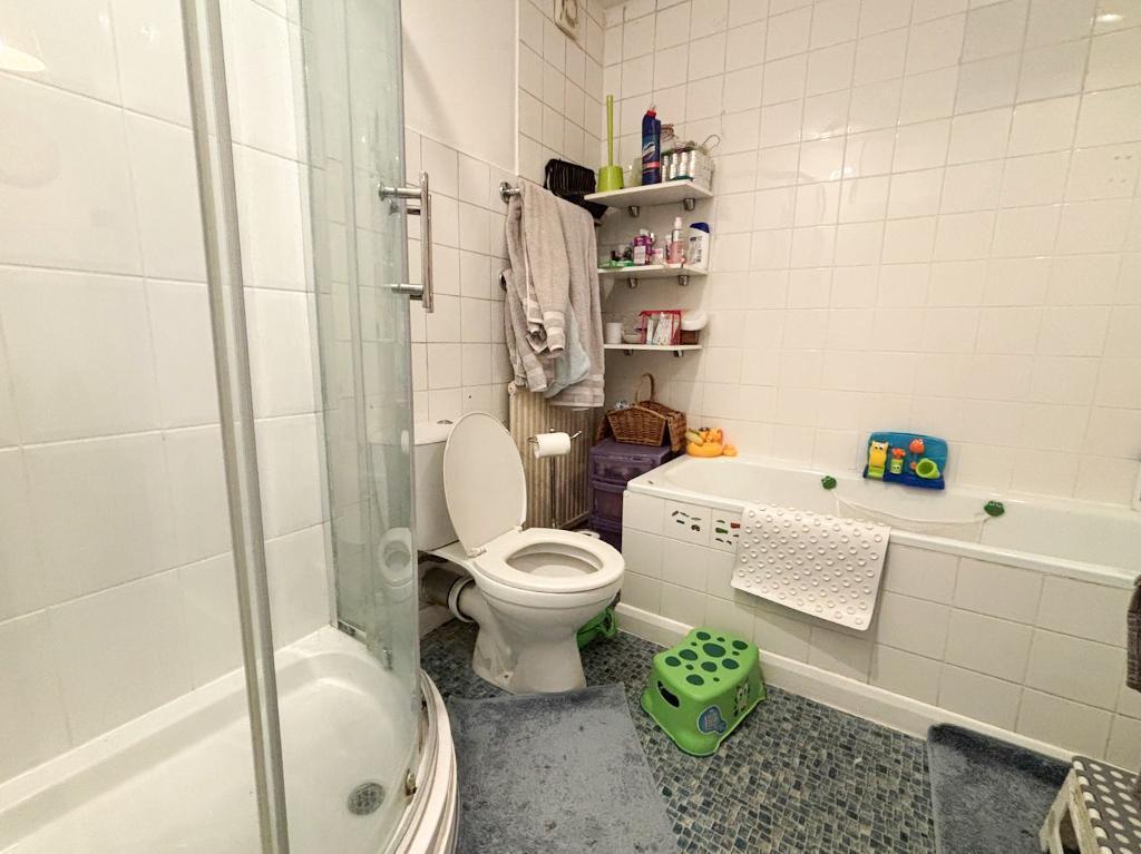 Photo 10