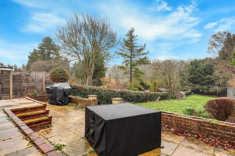 3 bedroom bungalow for sale, Valley Road, Kenley, CR8 5BU