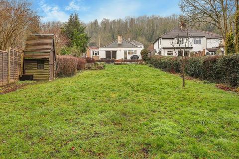 3 bedroom bungalow for sale, Valley Road, Kenley, CR8 5BU