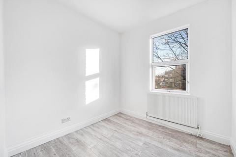 1 bedroom flat for sale, Chesham Terrace, Ealing, London, W13 9HX