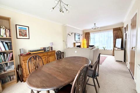 3 bedroom semi-detached house for sale, Stanmore Crescent, Leagrave, Luton, Bedfordshire, LU3 2RJ