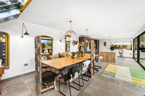 4 bedroom detached house for sale, East Street, Falmer, Brighton, East Sussex, BN1