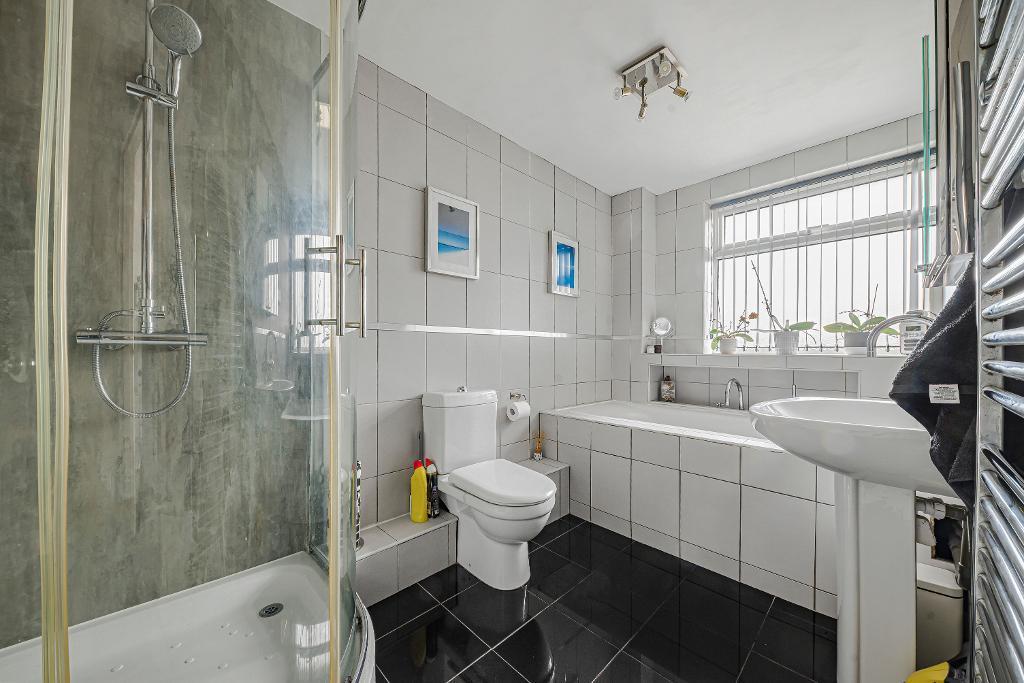 Large bathroom