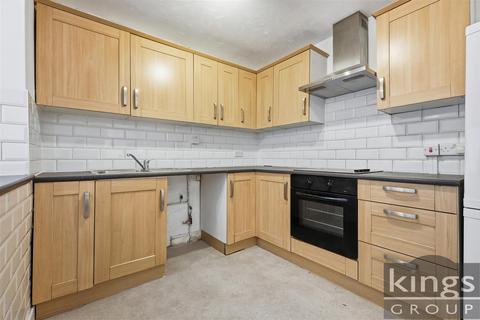 2 bedroom end of terrace house for sale, Bradley Road, Enfield