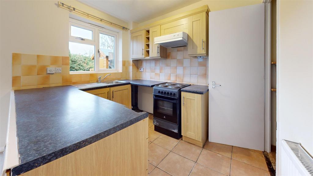 5-Southville-close-Kitchen 1.jpg