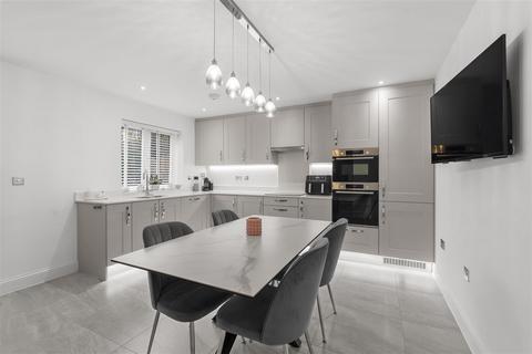 4 bedroom detached house for sale, Monetery Croft, Silsoe
