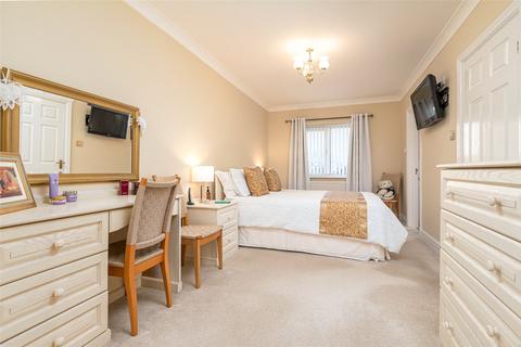 undefined, Redwood Court, Llanishen, Cardiff, CF14