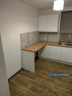3 bedroom terraced house to rent, Burton Avenue, Doncaster, DN4