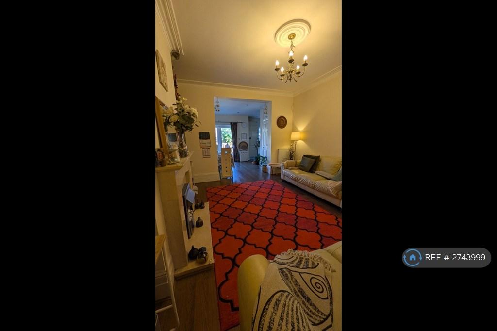 Living Room (1)