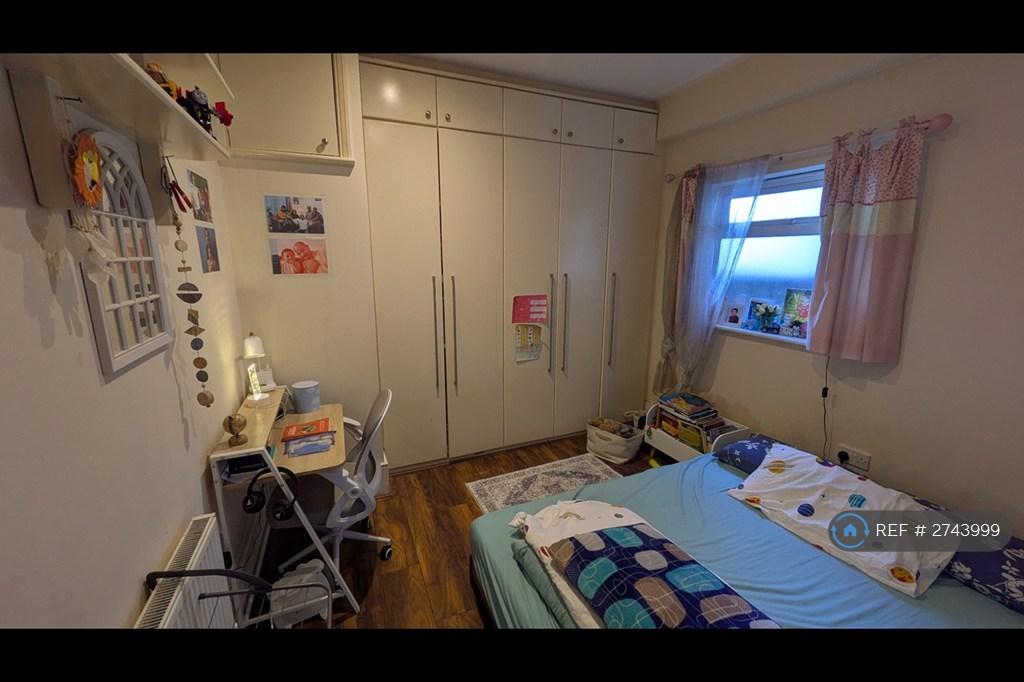 2nd Bedroom(1)