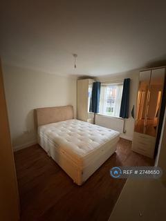 2 bedroom flat to rent, Lowndes Court, Harrow, HA1