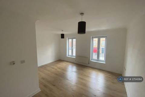 4 bedroom terraced house to rent, Paignton Close, Romford, RM3