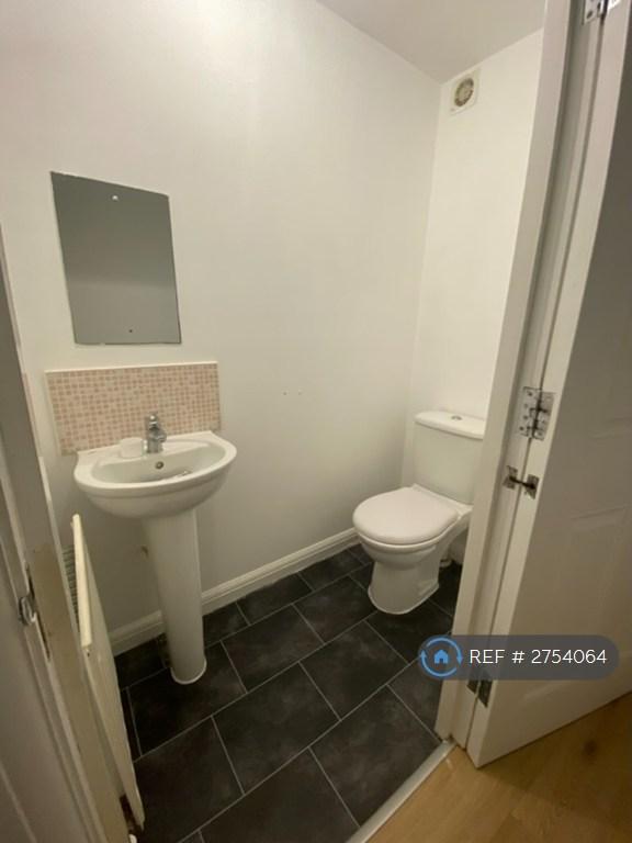 Ground Floor Guest Toilet