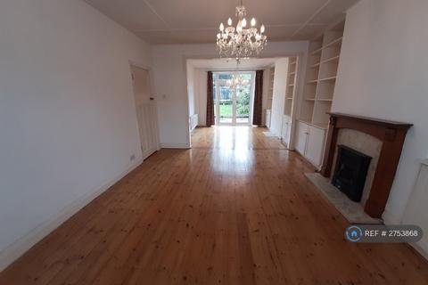 3 bedroom detached house to rent, Fromondes Road, London, SM3