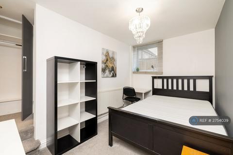 3 bedroom flat to rent, Binley Road, Coventry, CV3