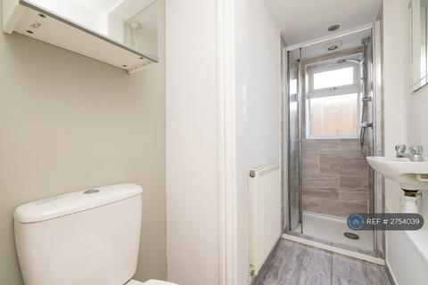 3 bedroom flat to rent, Binley Road, Coventry, CV3