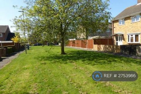 3 bedroom terraced house to rent, Stag Hill, Basingstoke, RG22