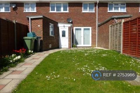 3 bedroom terraced house to rent, Stag Hill, Basingstoke, RG22