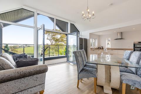 4 bedroom detached house for sale, 22 Higher Well Road, Totnes TQ9