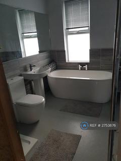 2 bedroom semi-detached house to rent, Druridge Drive, Newcastle Upon Tyne, NE5