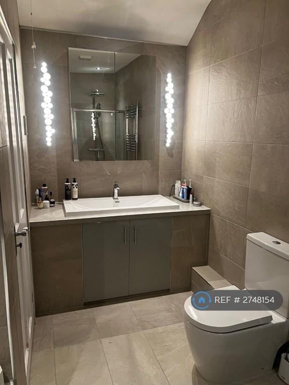 Main Bathroom