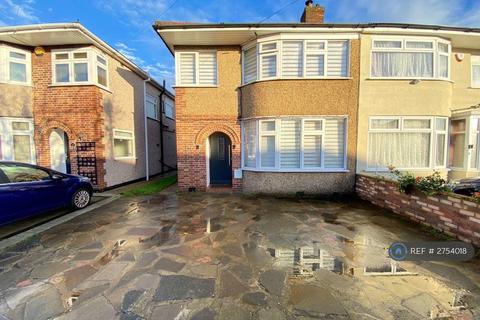 3 bedroom semi-detached house to rent, Elgin Avenue, Harrow, HA3