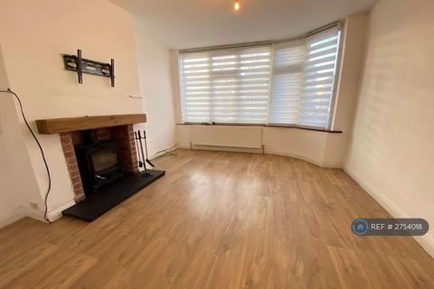 3 bedroom semi-detached house to rent, Elgin Avenue, Harrow, HA3