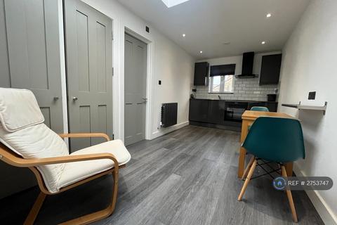 1 bedroom flat to rent, Clonmell Road, London, N17