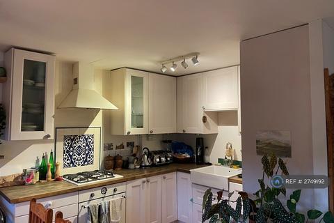 2 bedroom flat to rent, Brick Lane, London, E1