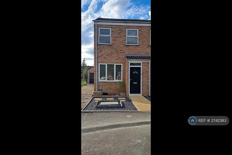 2 bedroom end of terrace house to rent, Crediton Close, Bedford, MK40