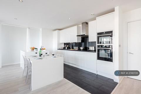 3 bedroom flat to rent, Balearic Apartments, London, E16